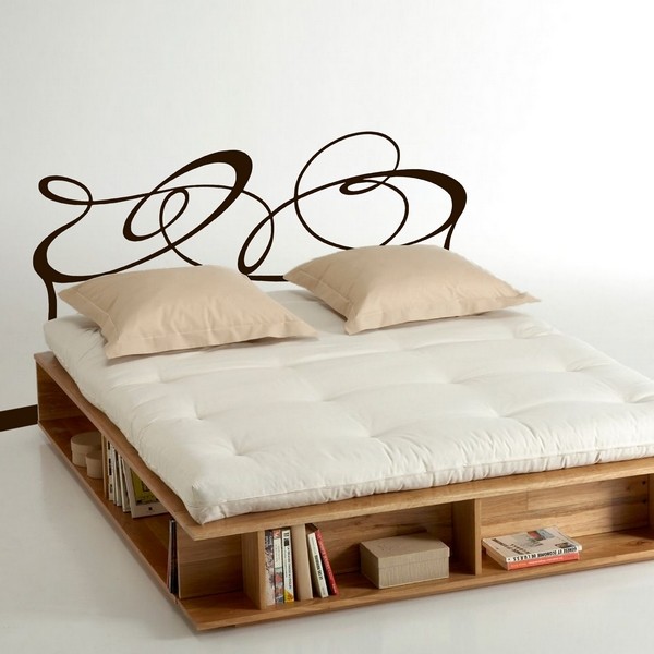 Exemple de stickers muraux: Tte de lit Curly